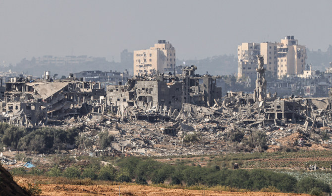 2023年11月15日。イスラエル軍によるガザ地区北部への砲撃が続き、破壊された建物。（AFP）