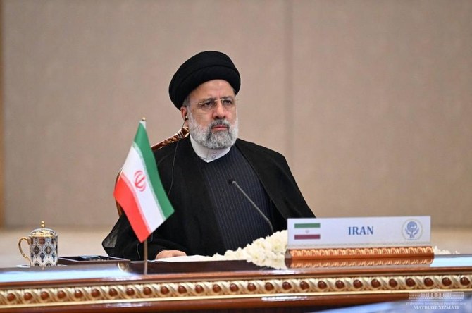 イランのイブラヒム・ライシ大統領のトルコ訪問は、100人以上のパレスチナ人囚人の釈放と引き換えに数十人のイスラエル人人質が解放された停戦の延長に焦点を当てた努力の結果である。(AFP)