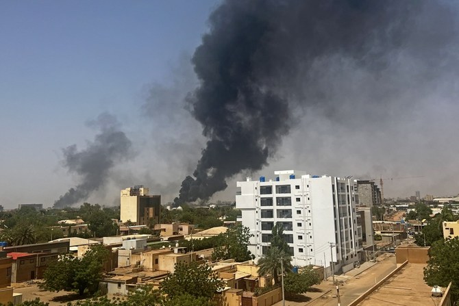 4月15日、スーダン軍と準軍事組織「即応支援部隊」との間で戦争が勃発した。（AFP）