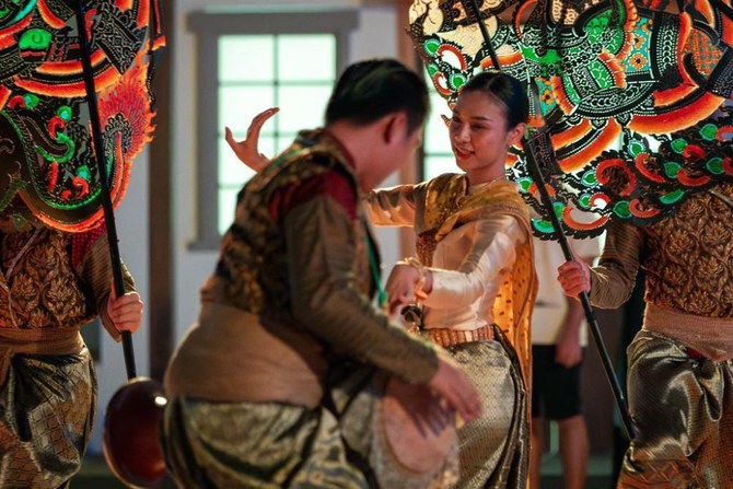 ライブ音楽、巡回するアクター、伝統的な品々、上質なアジアの工芸品、驚くべき衣装の数々は、このフェスティバルのハイライトのひとつだ。（提供）