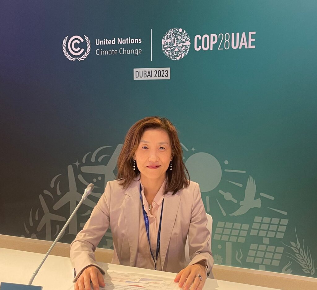 小林氏は、COP28の期間中、様々な日本企業や団体がさらなる協力のための契約を結ぶと説明した。(ANJ）