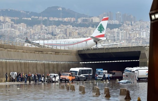 ラフィク・ハリーリ国際空港は洪水に見舞われやすい空港である。（EPA）