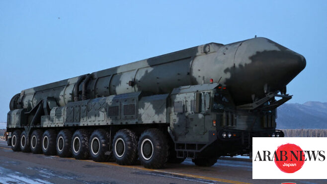 ウクライナ戦争　援露北朝鮮ミサイル　東風DF-11A核ミサイル発射車　金正恩 41LTZfRzZVL._UF350,350_QL50_.jpg