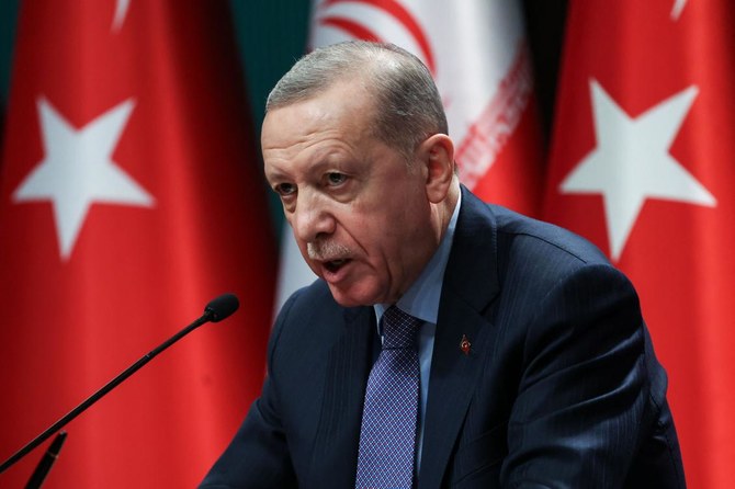 ハーグでの公聴会に先立ち演説するトルコのレジェップ・タイイップ・エルドアン大統領。（FILE/AFP）