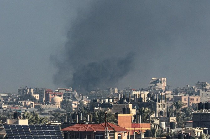 この爆撃により、包囲された地域全体で少なくとも59人が死亡し、数十人が負傷した。(AFP)