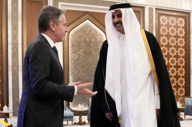 2024年2月6日、ドーハのルサイル宮殿にて、カタール首長のシェイク・タミーム・ビン・ハマド・アール・サーニ殿下と会談するブリンケン米国務長官。（AFP）