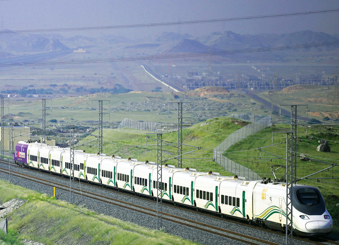 アル・ウラーの路面電車プロジェクトで用いられる車両は、従来の車両とは異なり、架空の電線の代わりに充電式バッテリーで動作するため、大規模なインフラストラクチャーの必要性を軽減できる。（SPA）