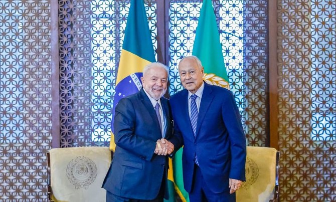 ルラ・ダ・シルバ大統領とアフマド・アブルゲイト事務総長。（リカルド・スタッカート/ブラジル大統領府）