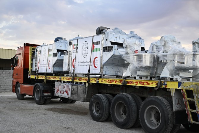 UAEはこれまでに、162機の貨物機でガザの人々に1万5,700トンの援助を提供している。(WAM)