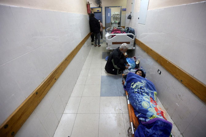 ハーン・ユーニスにあるガザ地区で2番目に大きいナセル病院は、イスラエルに1週間にわたって包囲されその後強制捜索を受け、2月第3週に機能停止に至った。（ロイター通信）