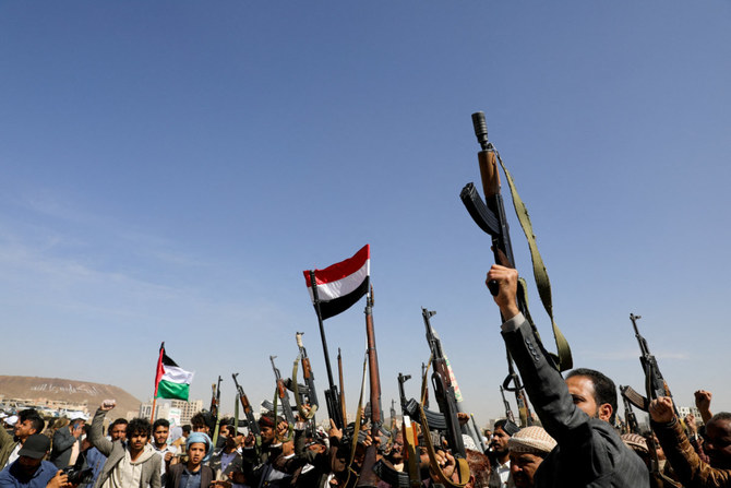 2024年1月29日、武装組織フーシ派はイエメンのサヌアでパレードを行い、ガザ地区のパレスチナ人に対する連帯を示した。（ロイター通信/ファイル写真）