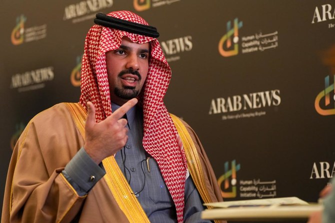 2月28日から29日までサウジアラビアの首都で開催されたHuman Capability Initiativeでアラブニュースのインタビューに答えるリヤド市長のファイサル・ビン・アブドルアジーズ・ビン・アヤフ王子。写真：Huda Bashatah