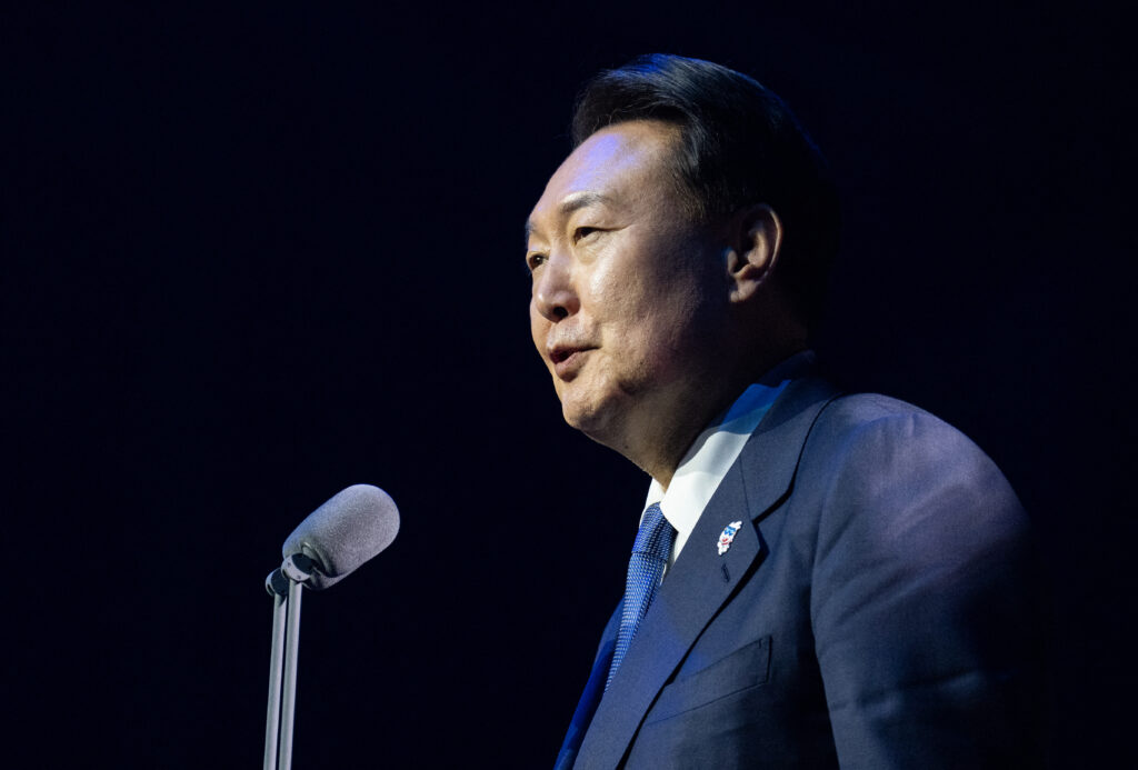 「合意や約束は必ず守る指導者だ」とたたえた。(AFP)