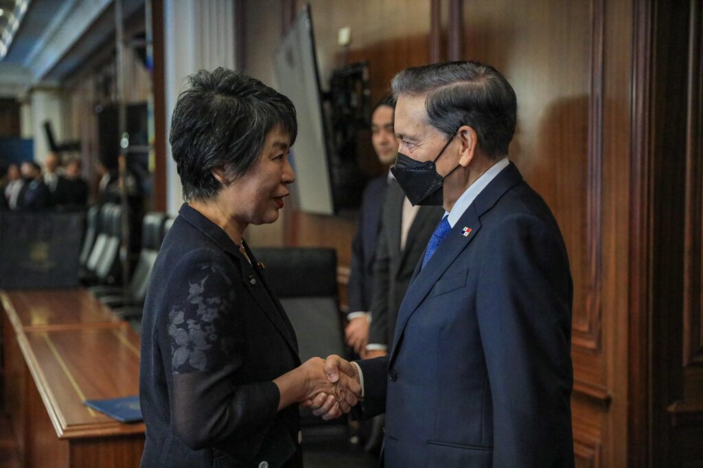 上川氏は成果について「海洋での協力の新たな一歩になった。中南米諸国と対話を重ね、イニシアチブを具体化させていきたい」と語った。(AFP)
