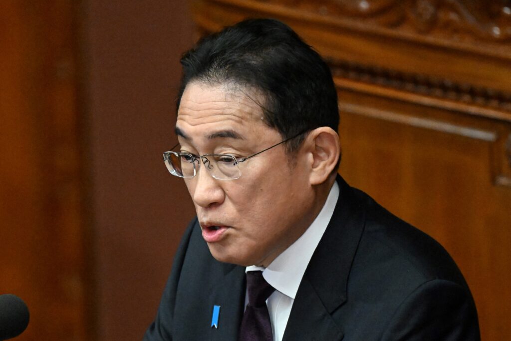 今国会の関門の一つを突破したにもかかわらず、苦境が続く岸田文雄首相に巻き返しのきっかけは見えない。(AFP)