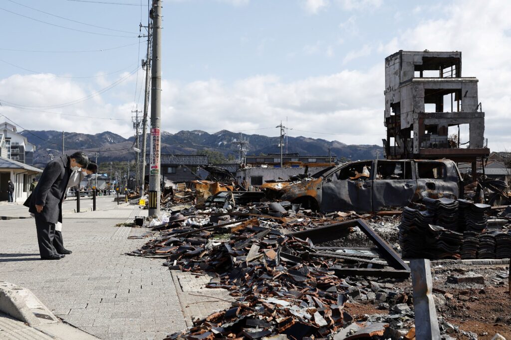 地震は１月１日午後４時１０分ごろ発生。両陛下はこの日、皇居で皇族方や三権の長らから新年のお祝いを受ける「新年祝賀の儀」に臨み、お住まいの御所に戻った後だった。(AFP)