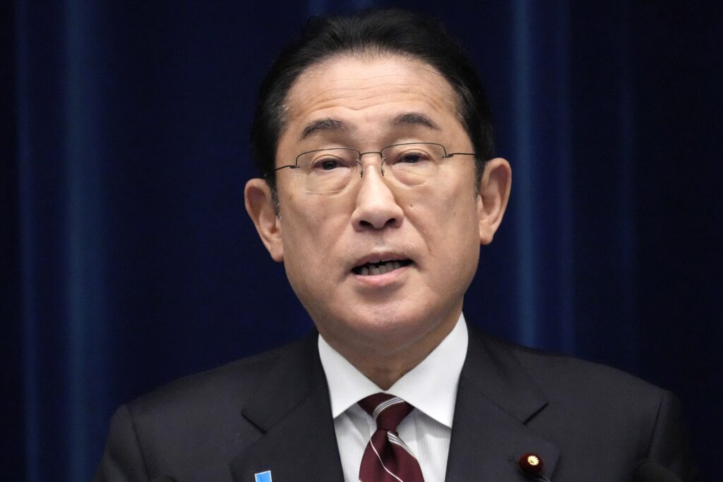 安倍派有力議員「５人衆」のうち、西村、世耕両氏以外の松野博一前官房長官、高木毅前国対委員長、萩生田光一前政調会長についても、６番目に重い「党の役職停止」から「非公認」などに引き上げられる可能性がある。 (AFP)