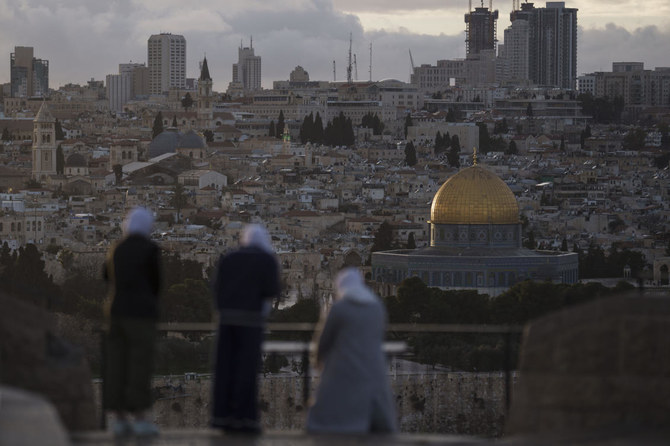 ほとんどのイスラム諸国では月曜日にラマダンが始まった。(AP)