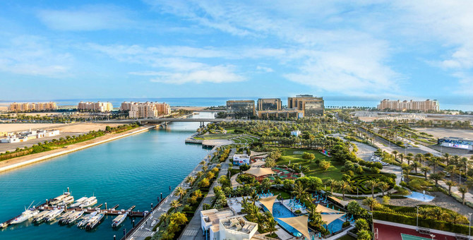 ENVIラグナベイは、マングローブに囲まれたアブドゥラー国王経済都市の紅海沿岸のビーチフロントに位置する。(KAECイメージ)