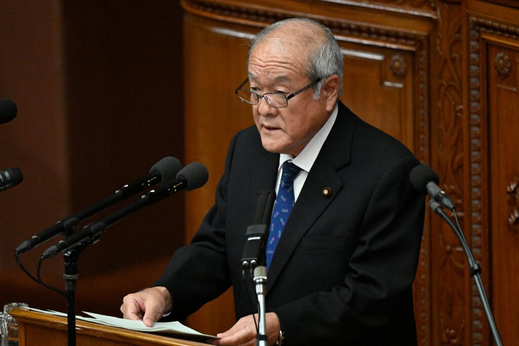 日本からは鈴木俊一財務相と日銀の植田和男総裁が出席。会議にはウクライナのマルチェンコ財務相も参加した。(AFP)