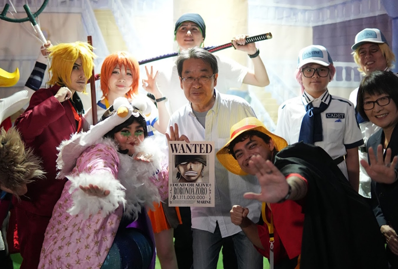 「ワンピース」フェスティバルに出席した前田哲在カタール日本大使。(提供)
