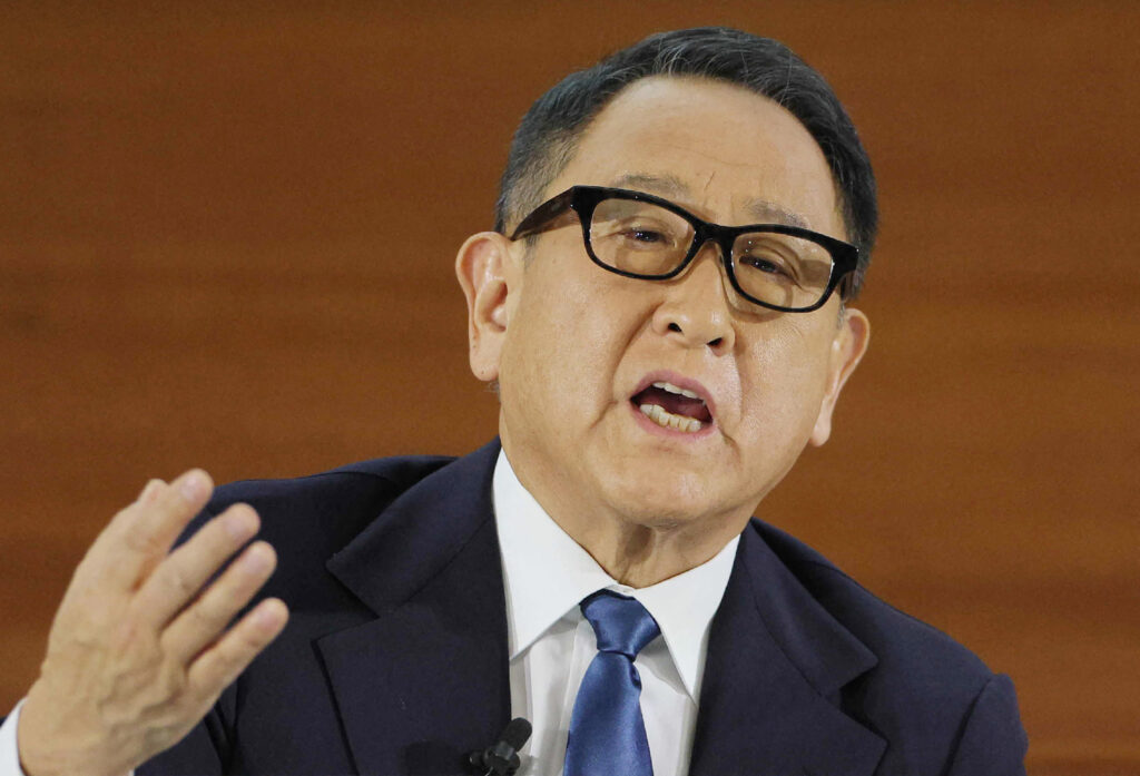 運輸省は別途、火曜日にトヨタ本社の立ち入り検査を行うと発表した。(AFP)