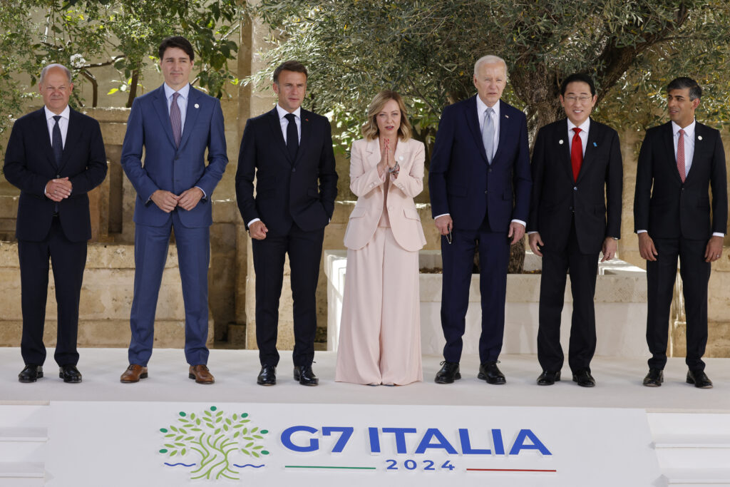 G7富裕国首脳は今週、世界的・政治的混乱を背景に南イタリアに集まり、ウクライナへの支援を強化することを議題のトップに掲げた。(AFP)