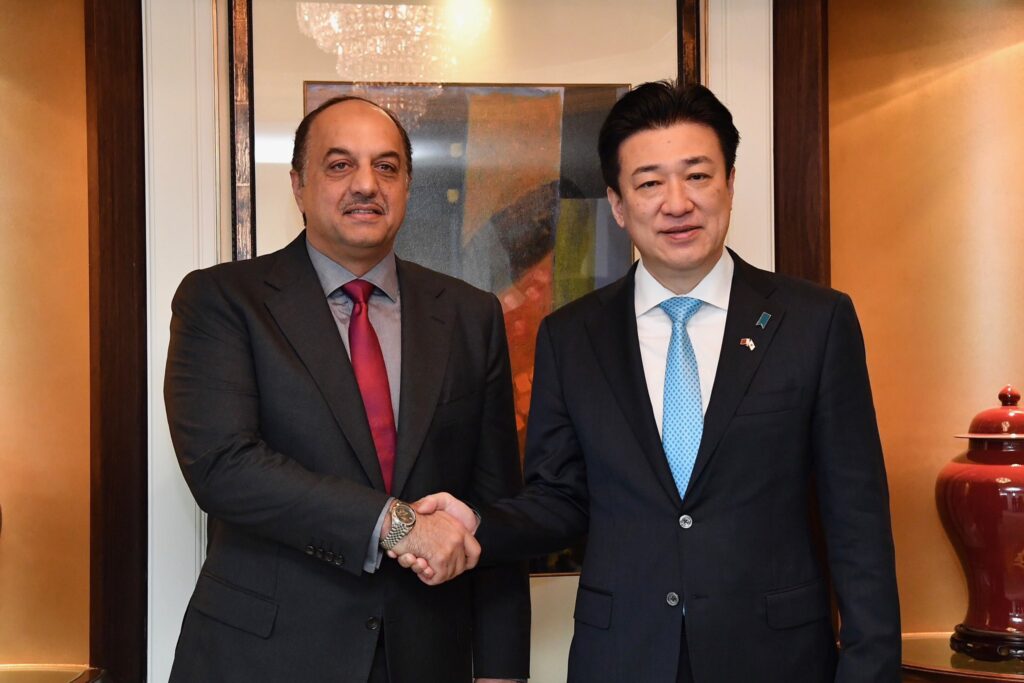 両首脳は、シンガポールで開催された第21回国際戦略研究所(IISS)シャングリラ対話で会談した。(防衛省)