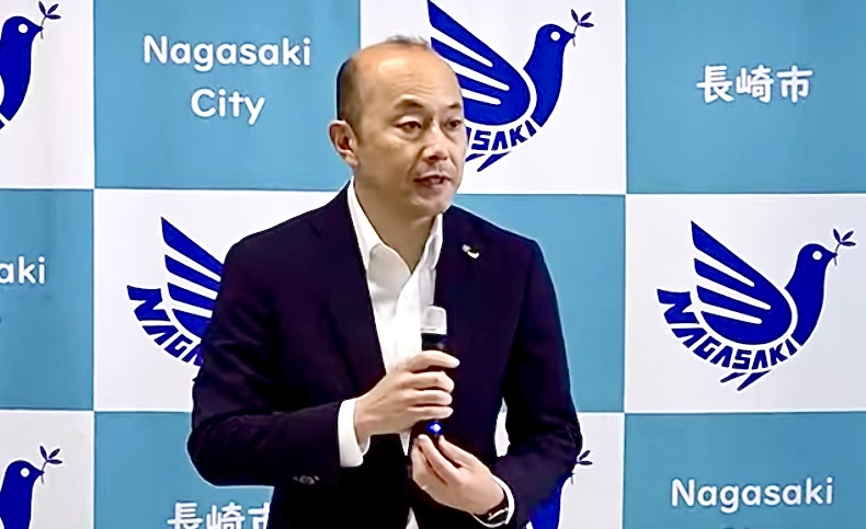 鈴木氏は記者会見で、「状況は日々変化しており、状況を注視する必要がある。(ANJ)