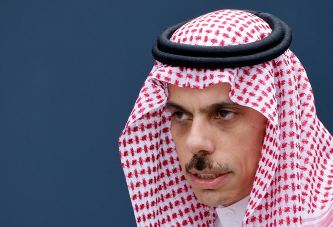 ファイサル王子は、イスラエルがヨルダン川西岸地区で入植地を拡大し続けていることについて、国際社会が沈黙していることを強調した。(ファイル/AFP)