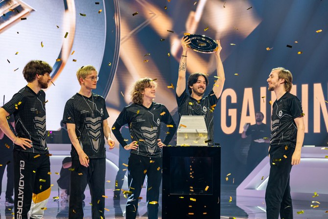 Eスポーツ・ワールドカップのDota 2 Riyadh Mastersで優勝したガイミン・グラディエーターズ。(提供)