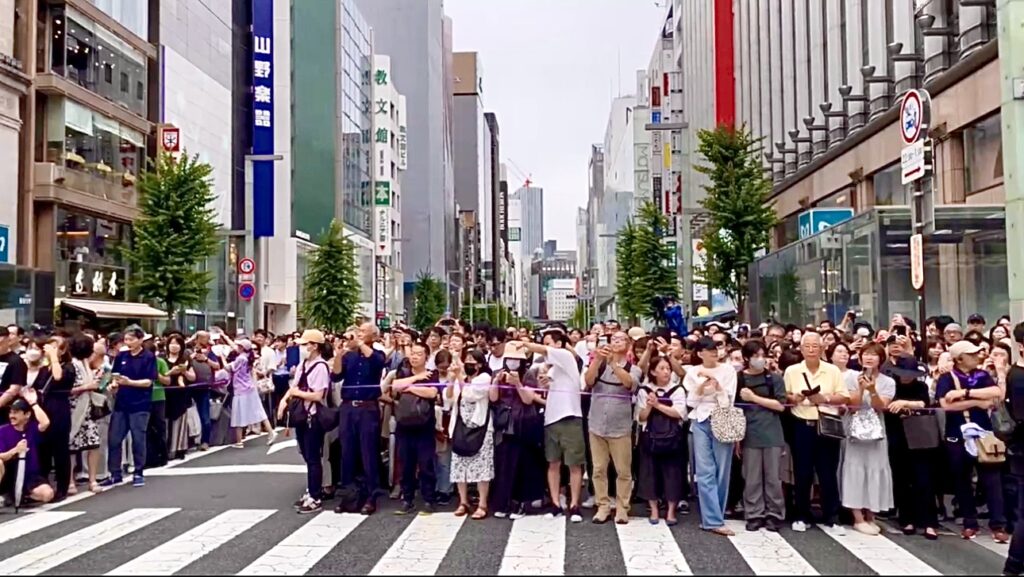 選挙戦では街頭演説を短くまとめ、SNSの活用を重視している石丸氏は、「今回の選挙とにかく楽しみ切ろう。まだ人が足りない。(ANJ)