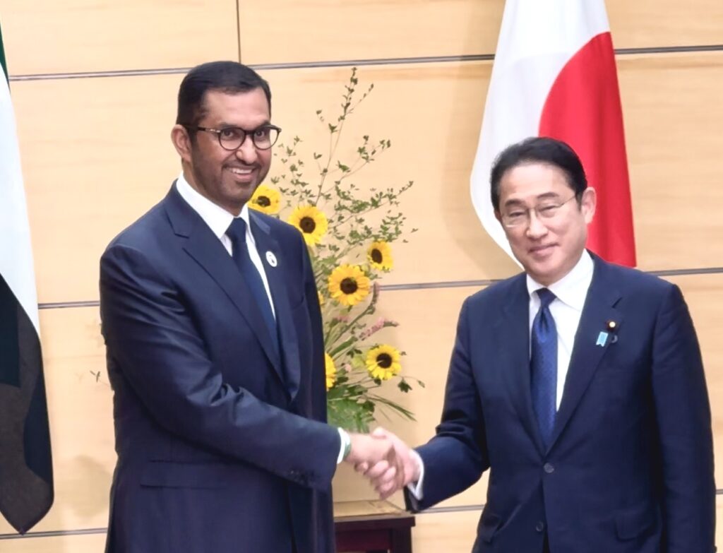 岸田首相は、UAEによる長年にわたる日本への安定的な原油供給と、UAEによる原油上流開発への日本企業の参画への配慮に謝意を表明した。(ANJ)