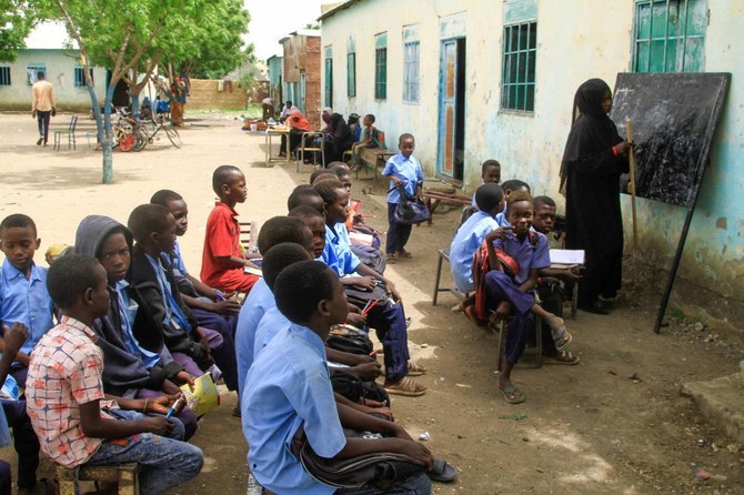 スーダンの紛争では、国連によると数万人が死亡し、1000万人以上が避難を余儀なくされている。(AFP＝時事)
