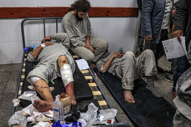 イスラエルの刑務所から釈放されたガザ住民は、目隠しをされ、殴られ、時には犬に噛まれた。