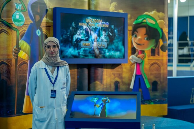 キング・サルマン・サイエンス・オアシスで始まった2024 STEAMフェスティバルは、未来の科学者の育成に焦点を当てている。(AN Photo/Huda Bashatah)。