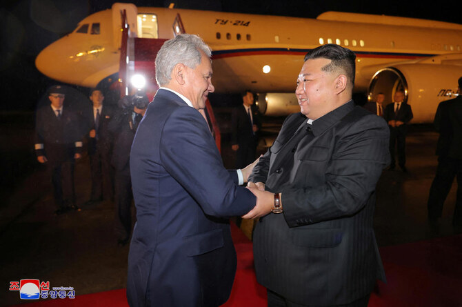 北朝鮮の指導者、金正恩氏は、ロシア安全保障会議のセルゲイ・ショイグ書記を団長とする代表団と会談した。(ロイター)
