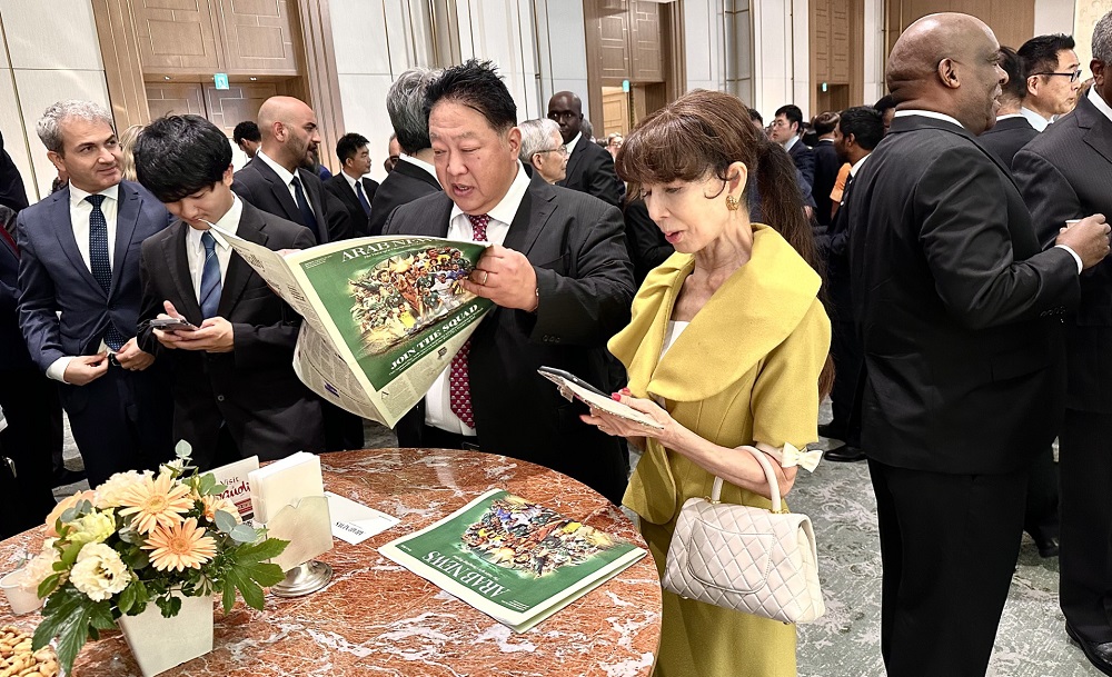 サウジアラビア大使館は金曜日、東京のホテルでレセプションを開催し、400人以上のゲストが参加する中、サウジアラビアの建国94周年を祝った。(ANJ)