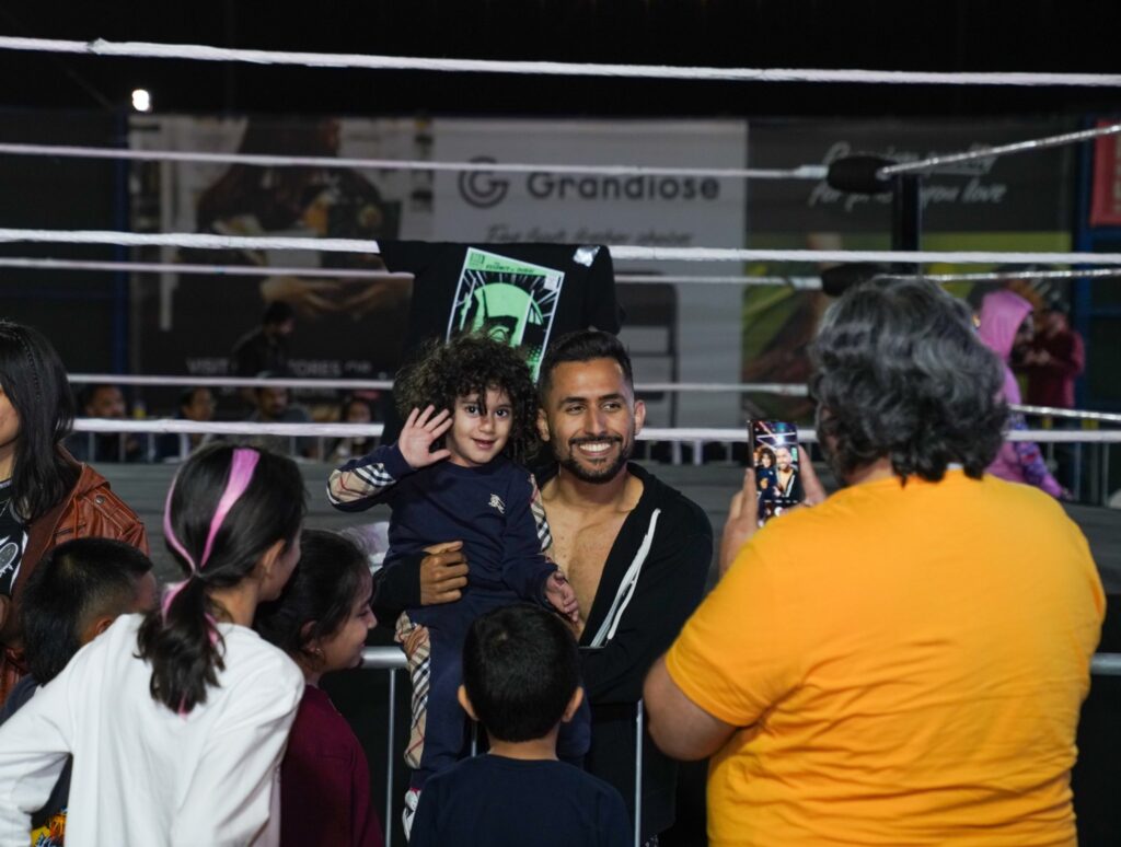 2000年代からプロレスを見始め、2018年にプロレスと出会ったシャヒーン。(シャヒーン・オン・X)