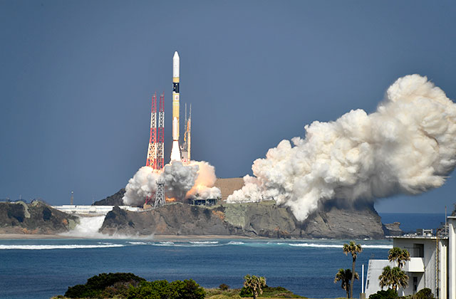 ２００１年に運用を開始したＨ２Ａは、０３年の６号機を除き全て成功。(JAXA)