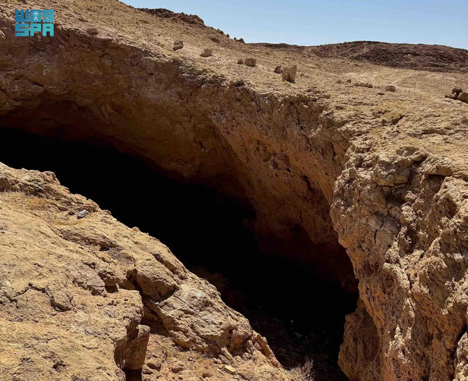 洞窟や陥没穴は、過去を垣間見せてくれるものであり、しばしば人類の秘密や独特な地質構造を明らかにしてくれる。(SPA)