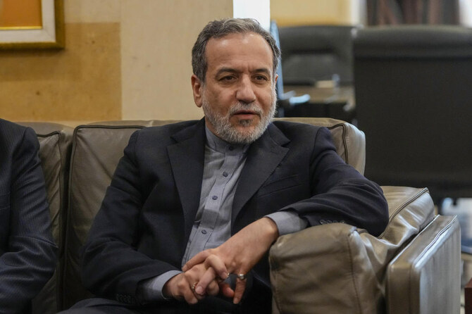 イランの最高外交責任者アッバス・アラグチ氏が水曜日にカイロに到着したと国営メディアが報じた。これは、イランの外務大臣としては約12年ぶりの訪問となる。（AP/File）