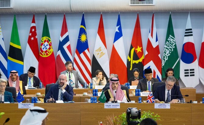 サウジアラビアの外務大臣は、火曜日の20カ国・地域（G20）会合で、世界のエネルギー安全保障と持続可能な開発を確保しつつ、エネルギー転換へのバランスのとれた包括的なアプローチの重要性を強調した。(SPA)