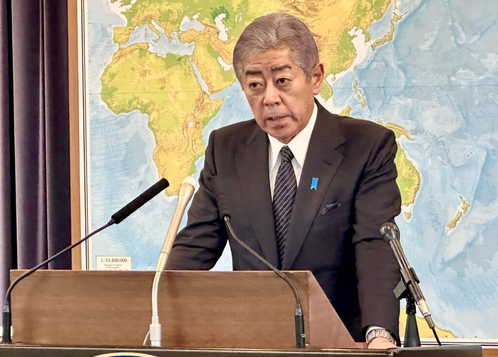 中島洋一駐パレスチナ大使はパレスチナTVに対し、「国際社会は、パレスチナとイスラエルという2つの国家の存在以外に解決策はないと確信している。」(ANJ)