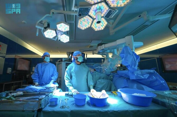 1型糖尿病を患う若い男性患者の画期的な手術により、彼は長年のインスリン依存から解放された。(SPA)