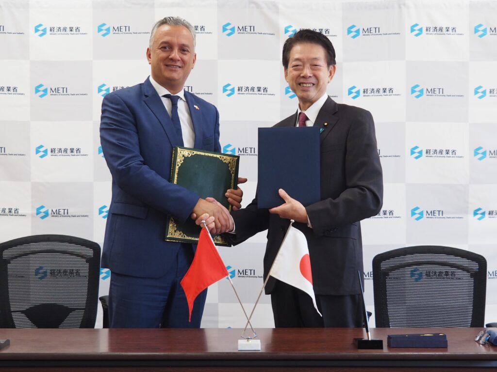 両国の担当省は、モロッコにおける日本企業の投資・貿易支援に努める。(MOFA)