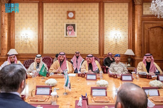 サウジアラビアのハーリド・ビン・サルマン王子国防大臣は木曜日、リヤドでシリアの新政府高官とハイレベル会合を行った。(SPA)
