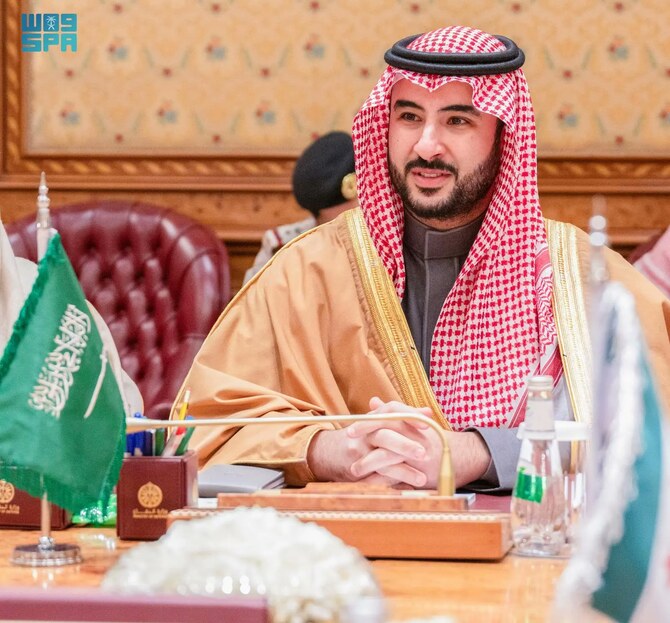 サウジアラビアのハーリド・ビン・サルマン王子国防大臣は木曜日、リヤドでシリアの新政府高官とハイレベル会合を行った。(SPA)