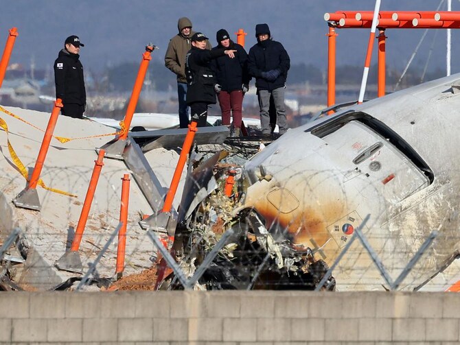 ボーイング737-800型機は12月29日、タイから韓国へ向かう181人を乗せたまま墜落し、乗員全員が死亡した。(AFP=時事)