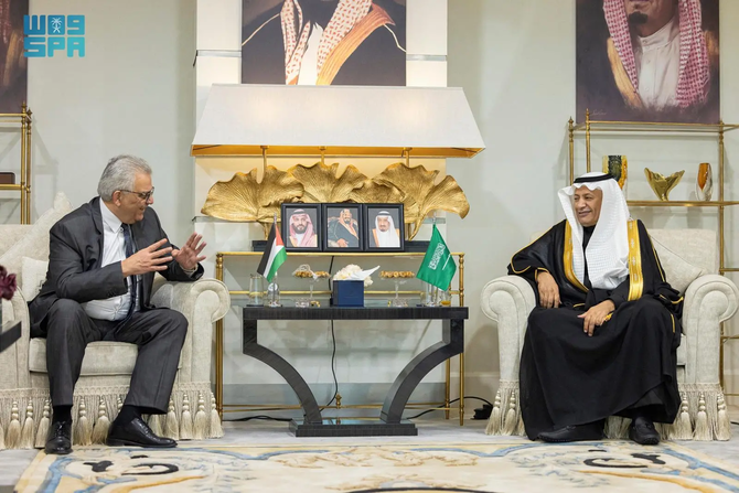 サウジアラビア商工会議所連合会のハッサン・アル・フワイジ会長は、リヤドでマゼン・ガーネム駐王国パレスチナ大使と会談した。SPA